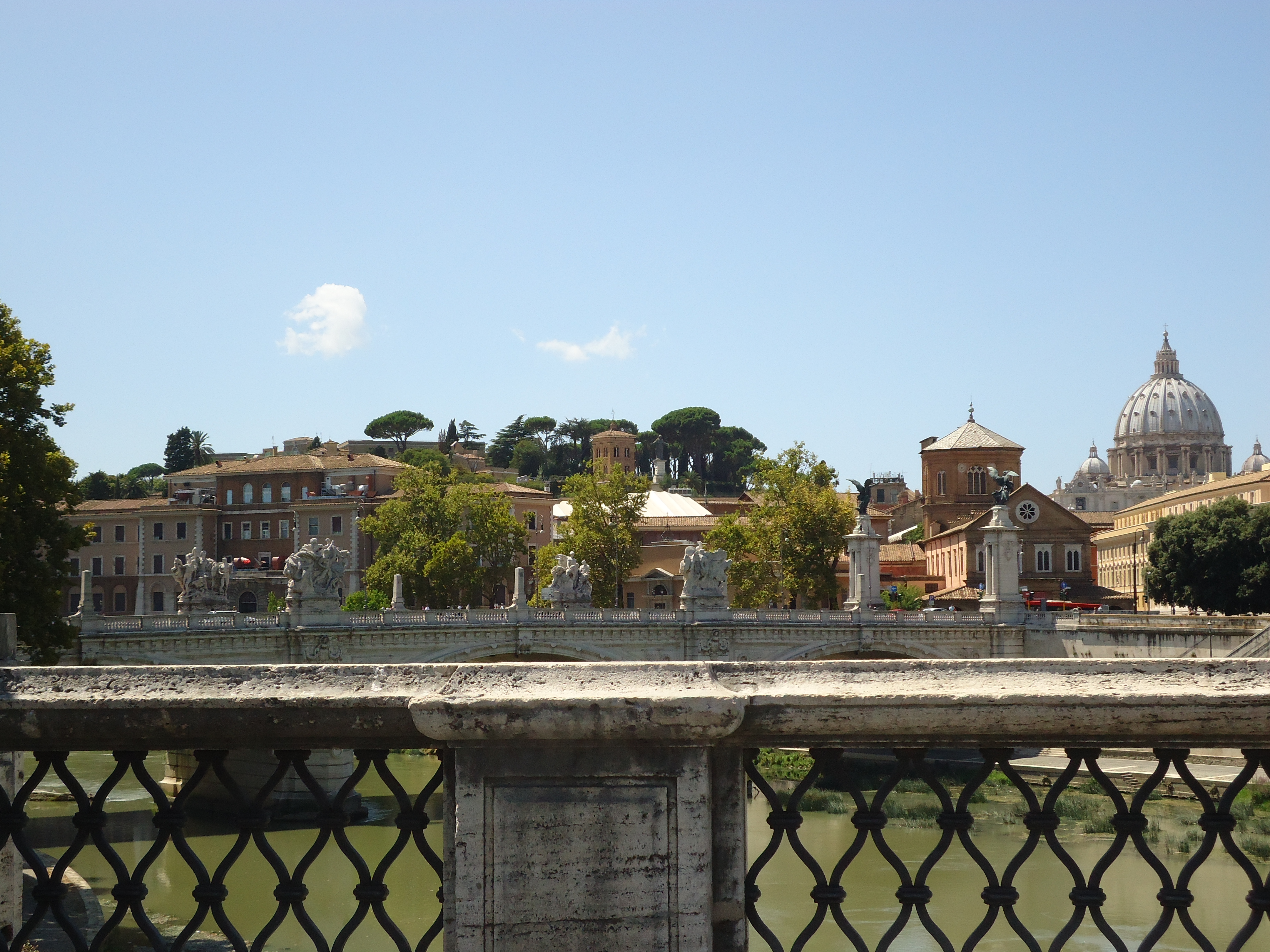 Engelenbrug - Sint-Pietersbasiliek - Vaticaan - Engelenburcht - Tiber - Rome