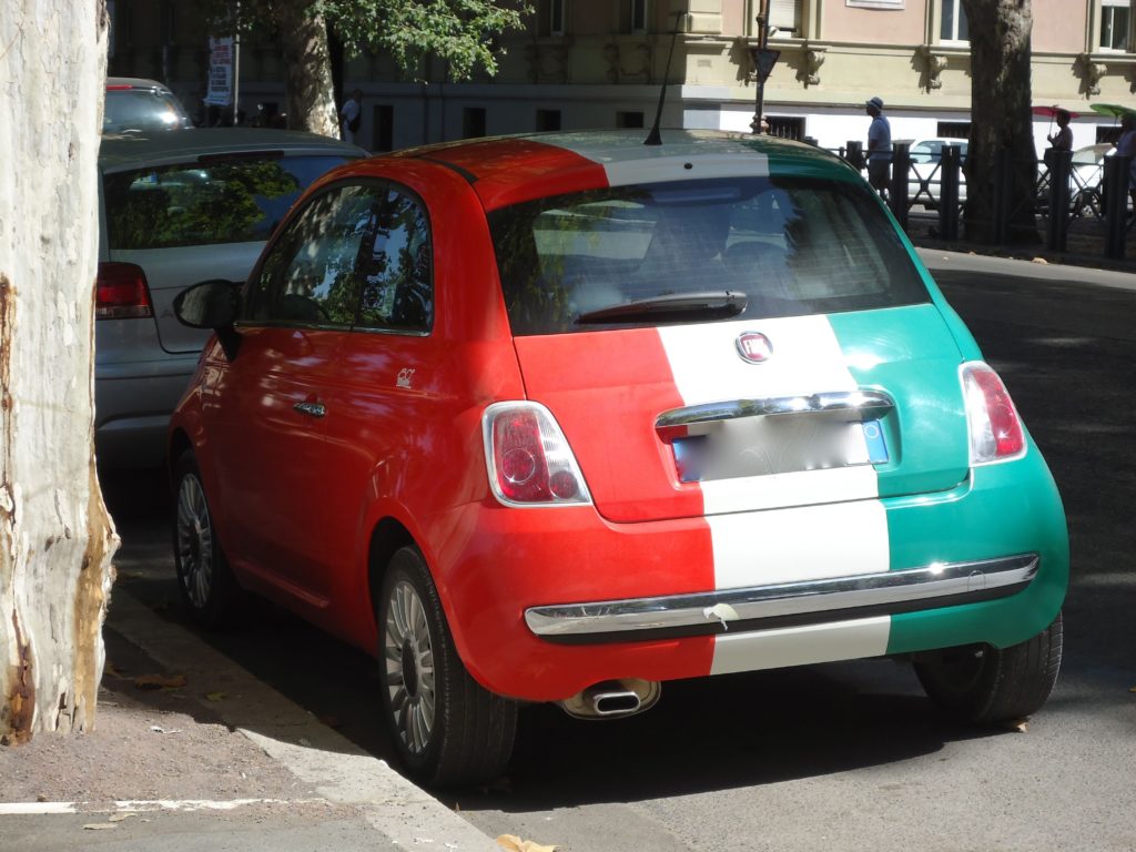 Fiat auto - Italiaanse vlag kleuren - Rome