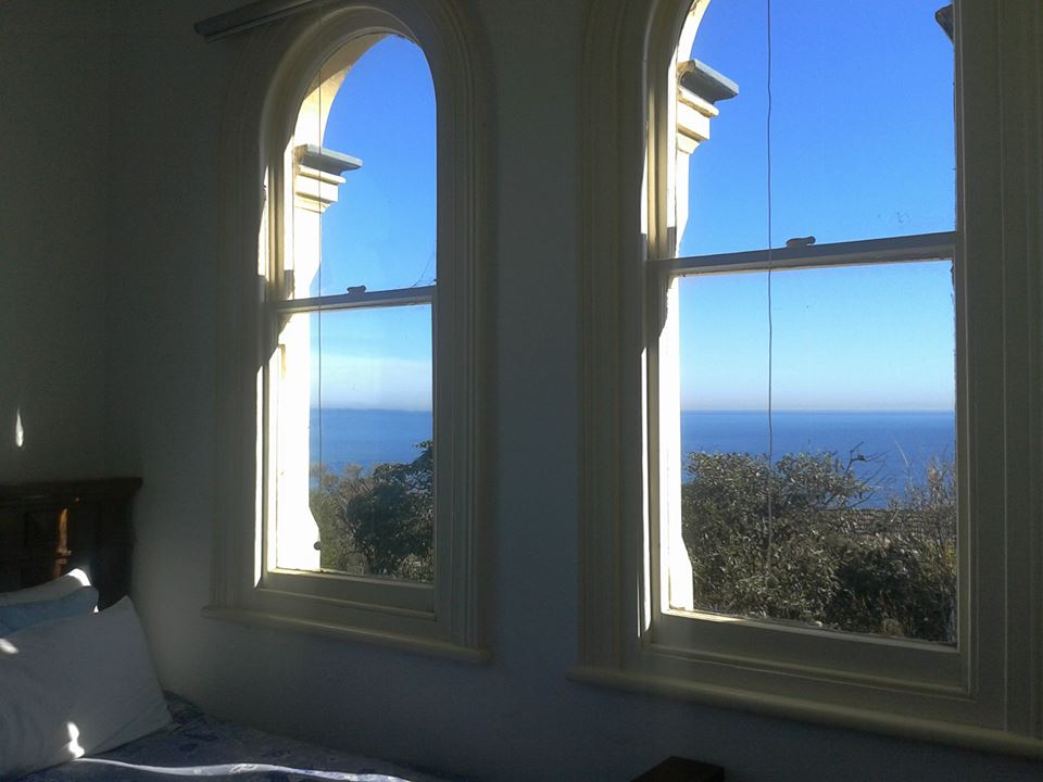 slaapkamer met zicht op zee in Mornington, Melbourne, Australië