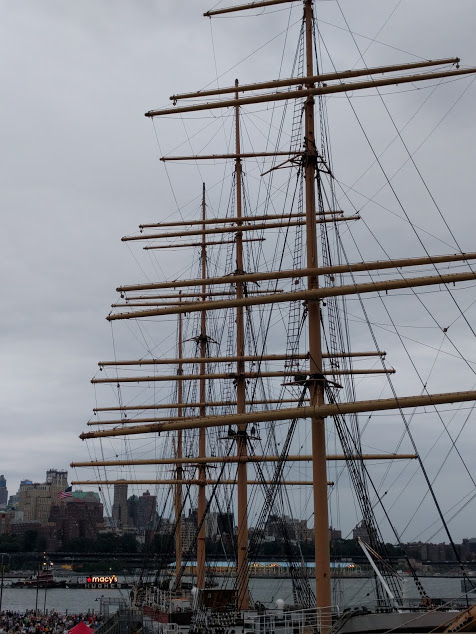 4th of July in New York, schip in South Street Seaport