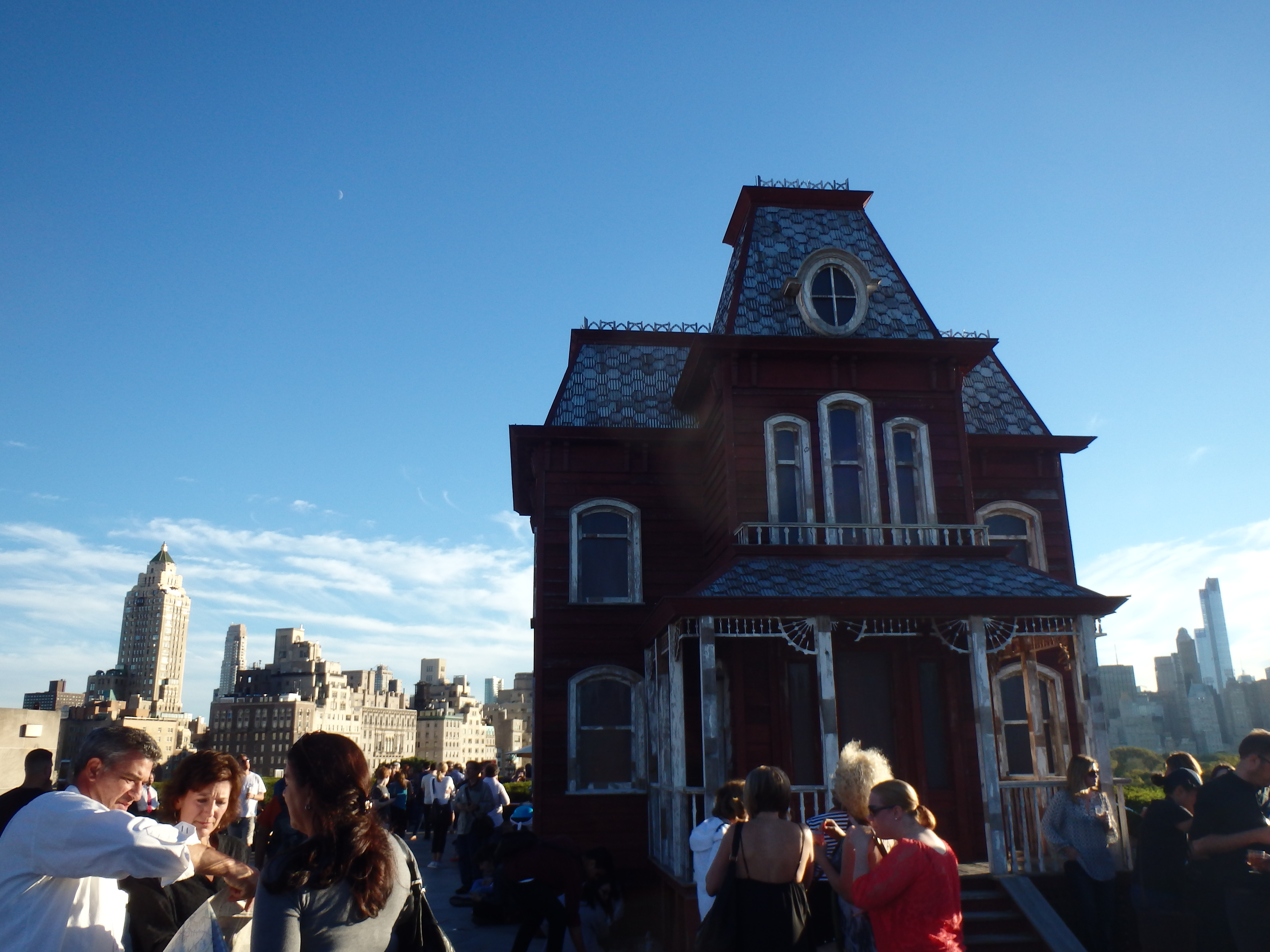 Psycho house on the MET