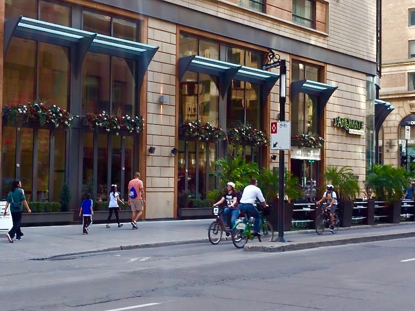 Boulevard de Maisonneuve Ouest - fietsostrade - Montréal