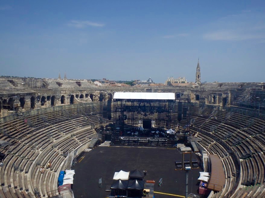 Arena van Nîmes vanbinnen