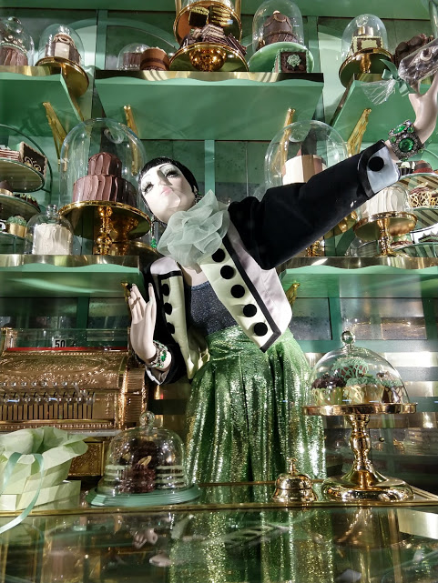 Bergdorf Goodman 5th Ave etalage Kerst in NYC - chocolade - muntgroen