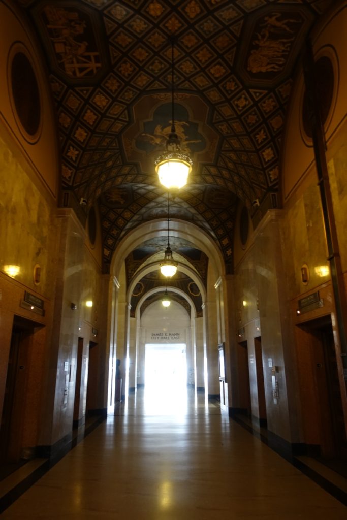 City Hall, downtown LA, liften