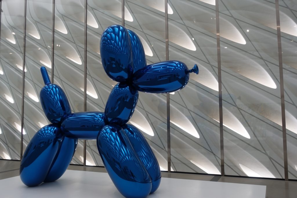 The Broad, downtown LA, Jeff Koons, blauwe hond