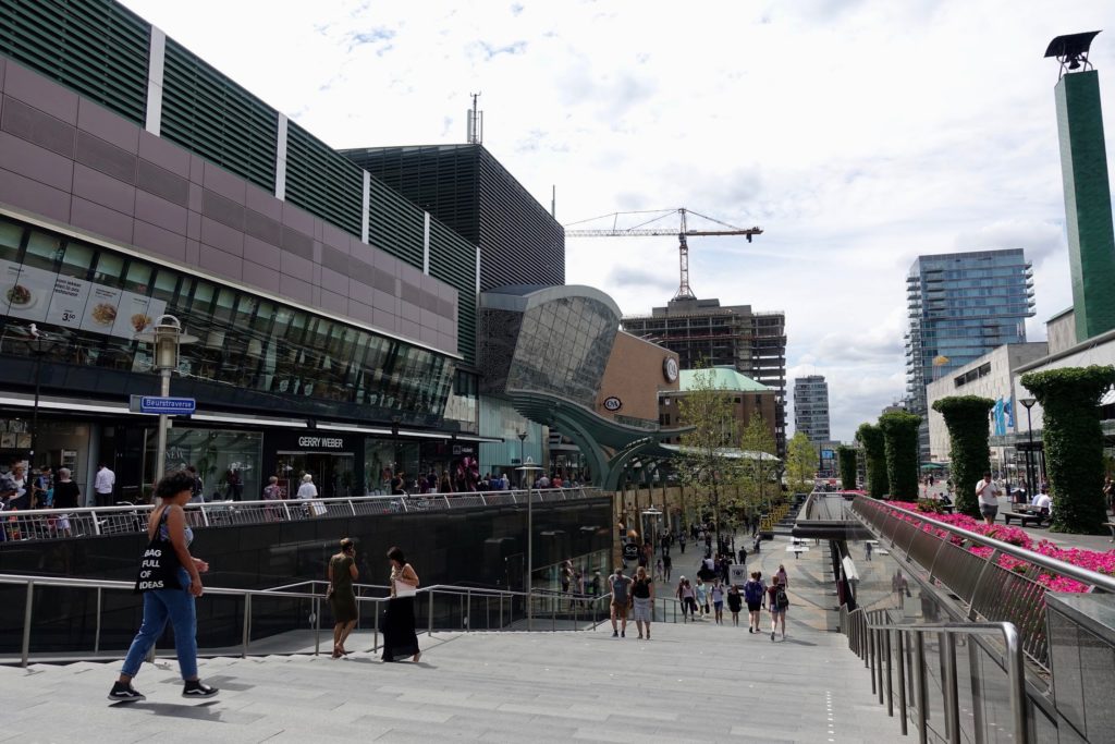 Trappen naar de Koopgoot oftewel Beurstraverse in Rotterdam