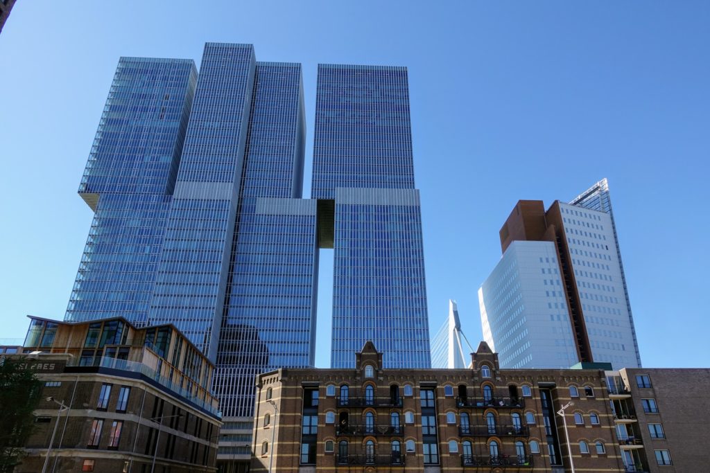 V.l.n.r.: De Rotterdam - Erasmusbrug - Belvedère; onder: 't Leidsche Veem in Rotterdam, Wilhelminapier, Kop van Zuid