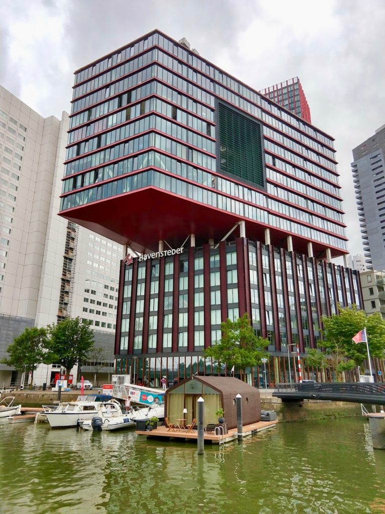 The Red Apple, Rotterdam