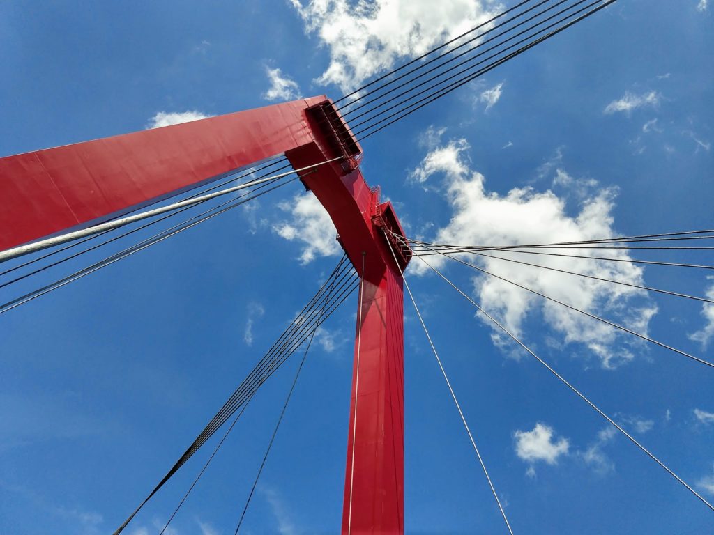 Erasmusbrug, stalen kabels top