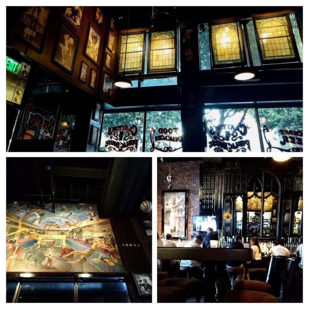 Clayton's Public House interieur, donker hout, glasramen, schilderij circus, etc. downtown LA