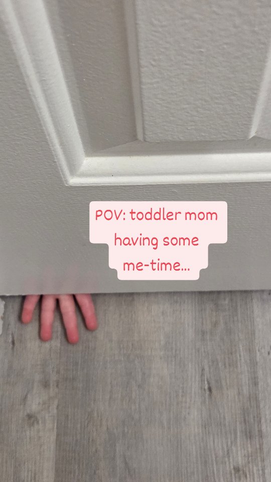 #lifewithtoddlers #momontoilet #toiletwithtoddler #metimeformom #peutermamamoment